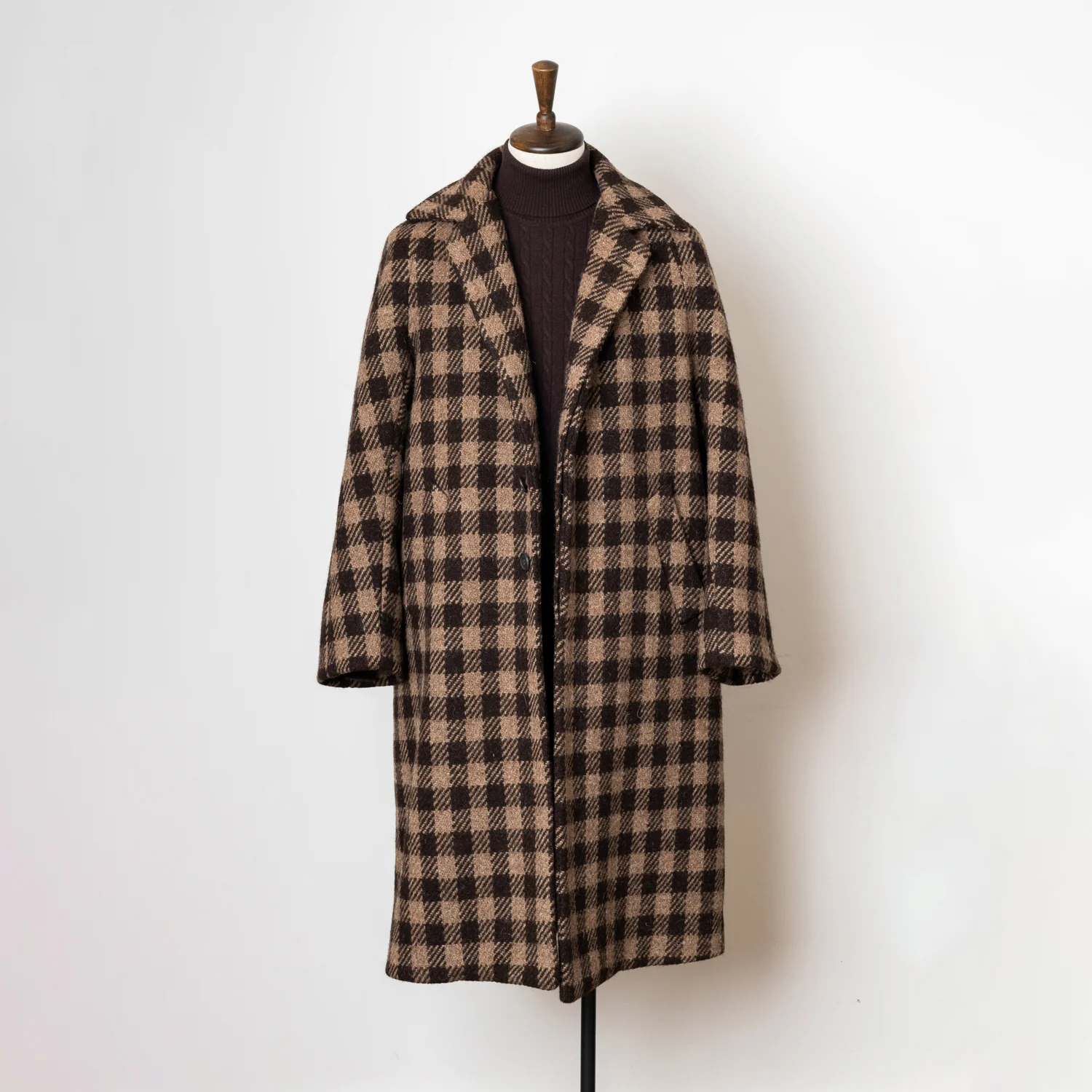 Balmacaan Dugdale Bros & Co Brown Plaid. - Image 9